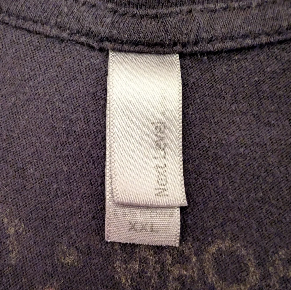 Bettie Page Pinup T-shirt - Picture 3 of 3